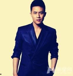 华宇娱乐 帅哥,帅气男主引领潮流，魅力四溢的视觉盛宴